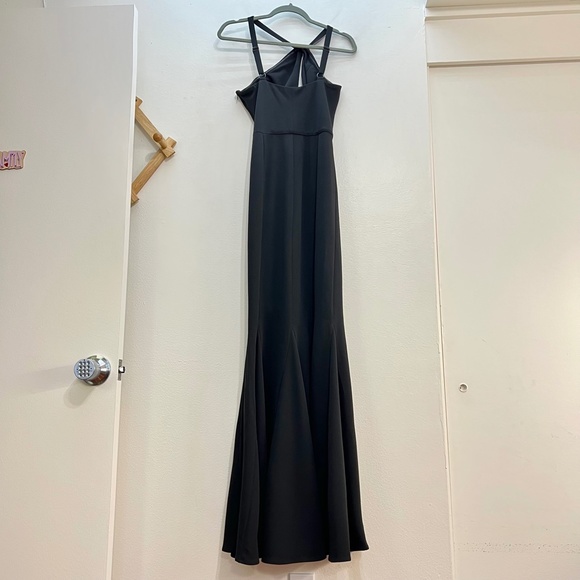 Dress the Population Ellis One Shoulder Asymmetric Keyhole Crepe Dress - Picture 5 of 11